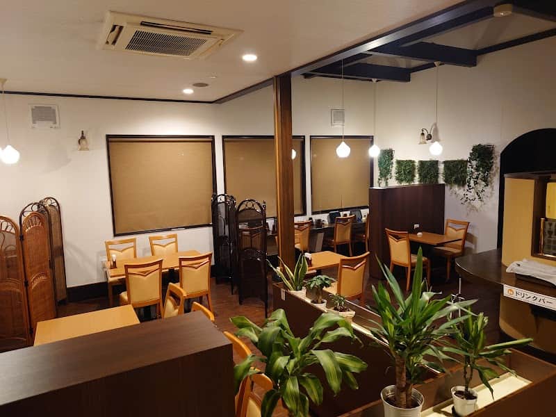 よつばのクローバーの店内風景