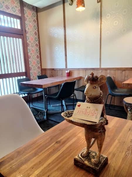 MéliMélo Caféの店内風景