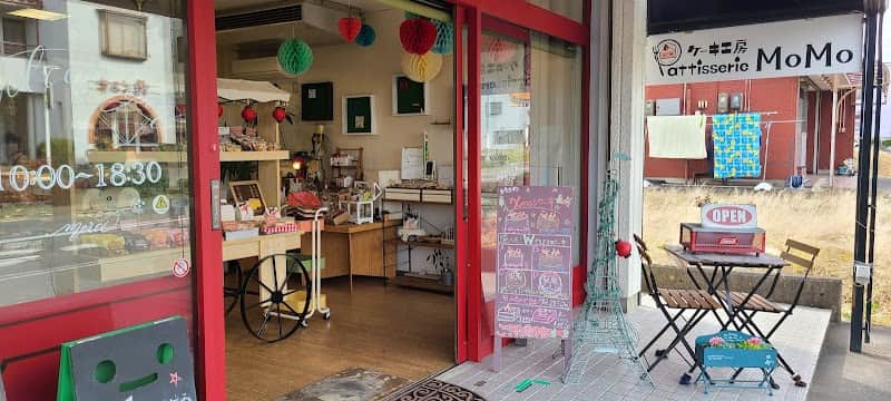ケーキ工房 Pattisserie MoMoの店内風景