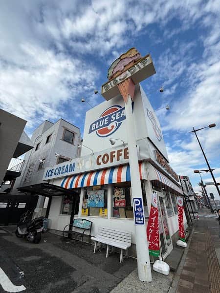 ブルーシール福生店の店内風景