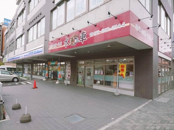 水車の店内風景