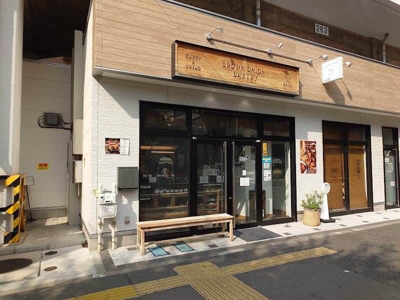 ブラウンオニオンベーカリーの店内風景