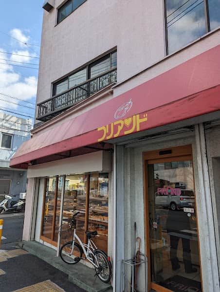 フリアンド 六ッ川店の店内風景
