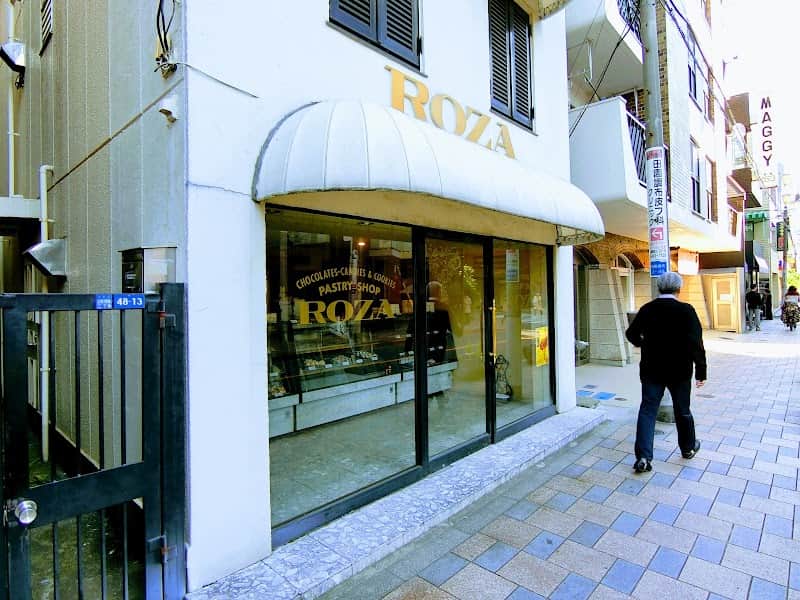 ローザー洋菓子店の店内風景