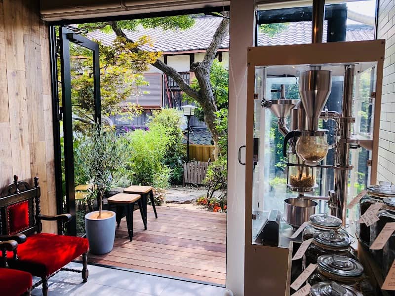 うたの珈琲焙煎所の店内風景