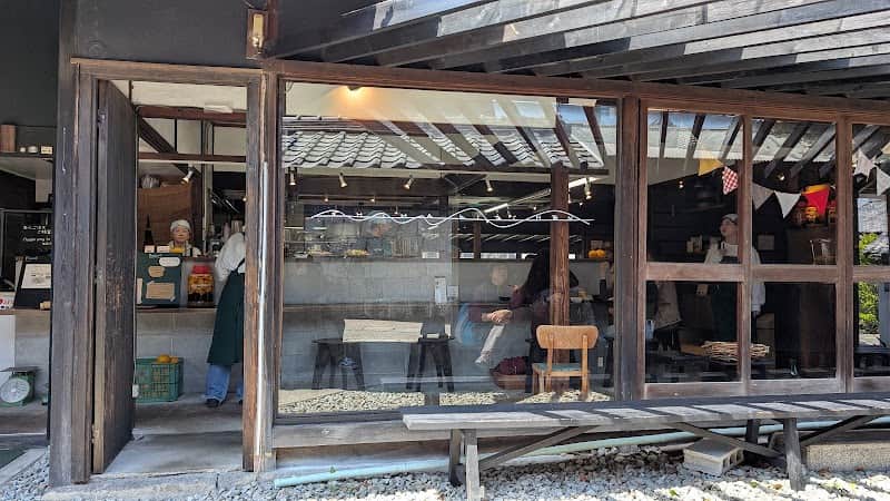 島キッチンの店内風景