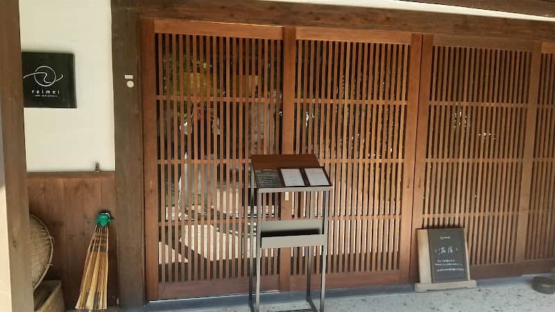 reimei cafeの店内風景