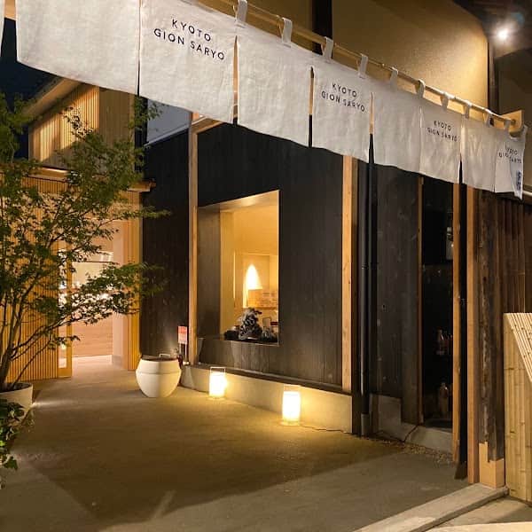 京都祇園茶寮の店内風景