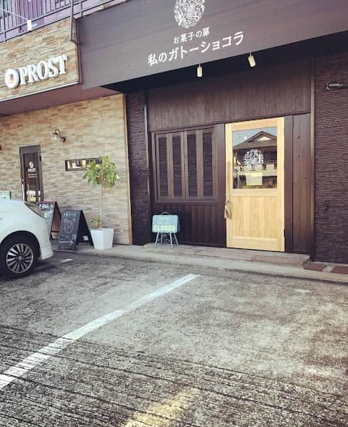 乳菓子屋小峯店の店内風景