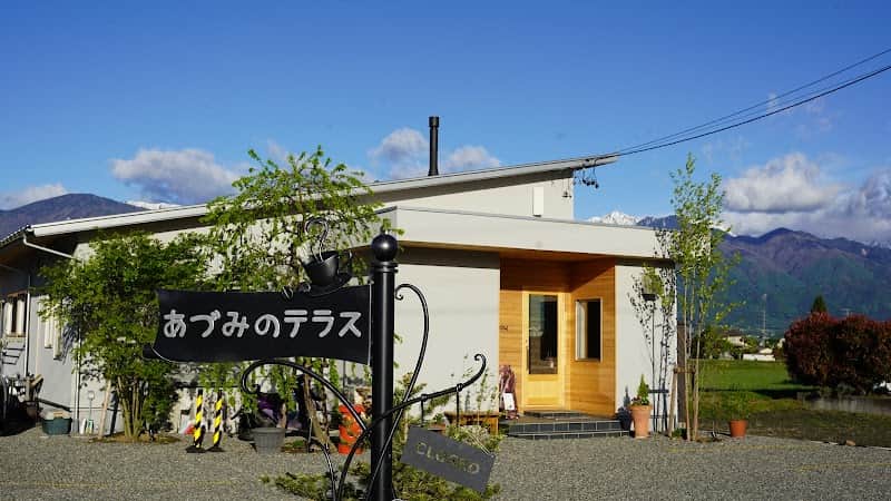 あづみのテラスの店内風景