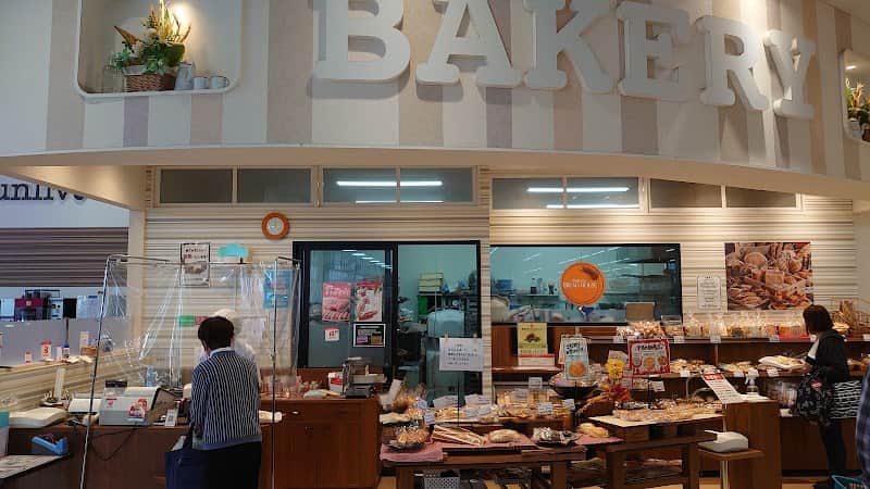 ブレッドハウス深町店の店内風景