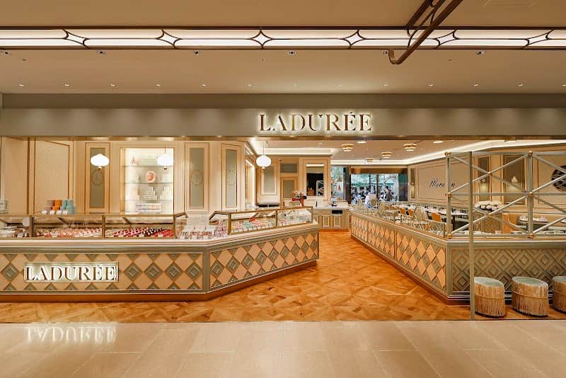 ラデュレ 日比谷店の店内風景