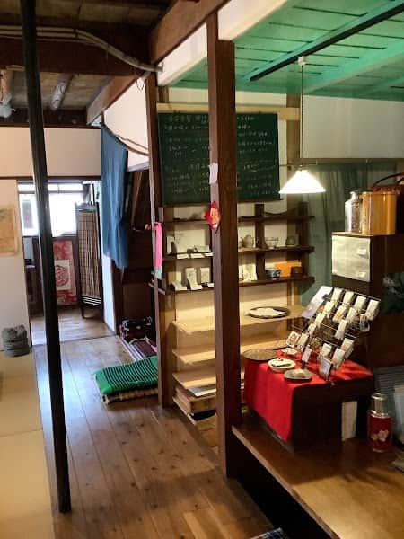 時光舎の店内風景