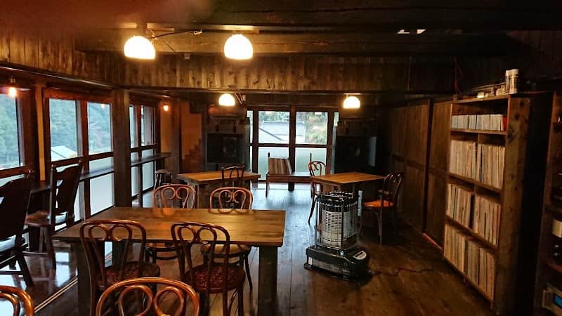 Nelcafe MilesToneの店内風景