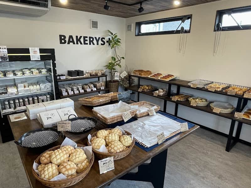 BAKERYS＋ 敦賀駅前店の店内風景