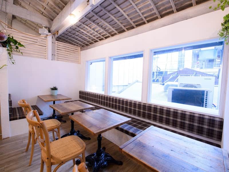 CAFE del SOL MOJIKOUの店内風景