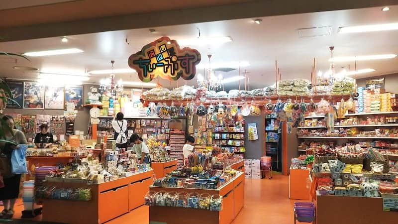 だがし・ちぃーぷすの店内風景