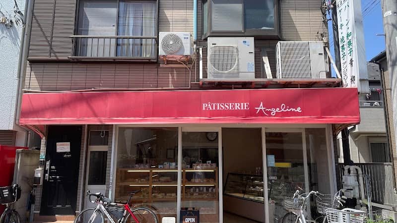 青柳ベーカリーの店内風景