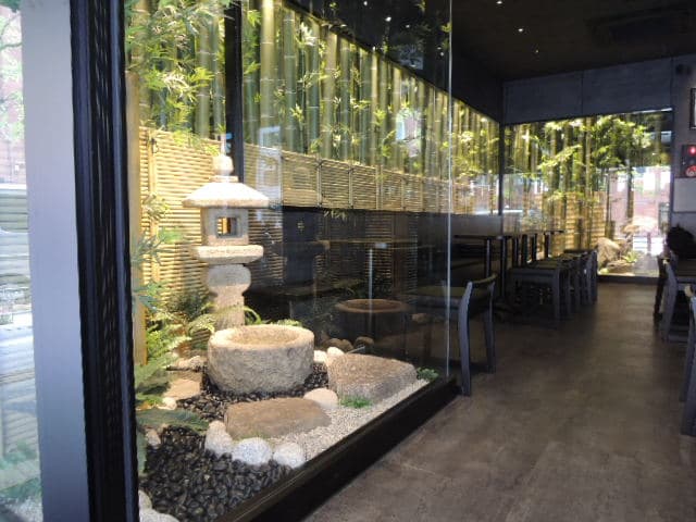 浅草いづ美の写真