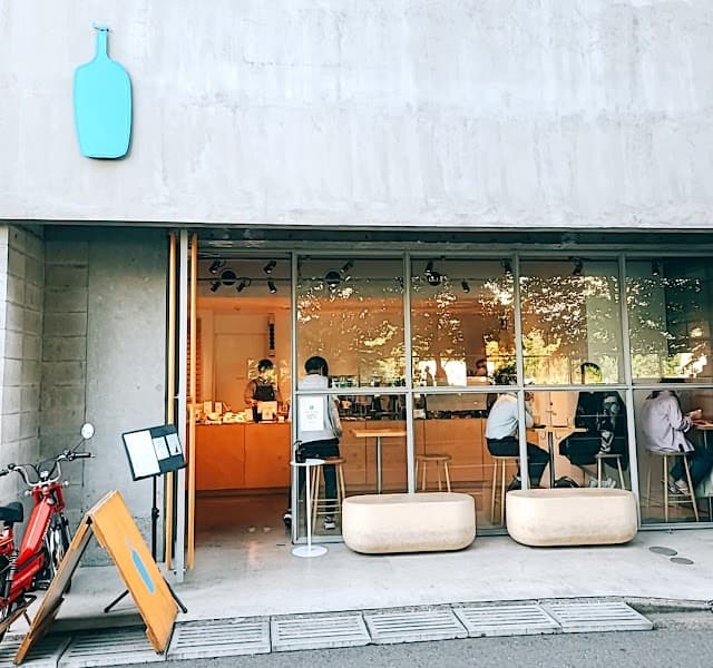 BLUE BOTTLE COFFEE 大塚カフェ
