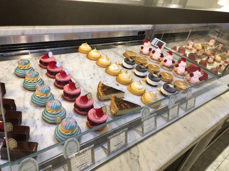 ラデュレ 銀座三越店