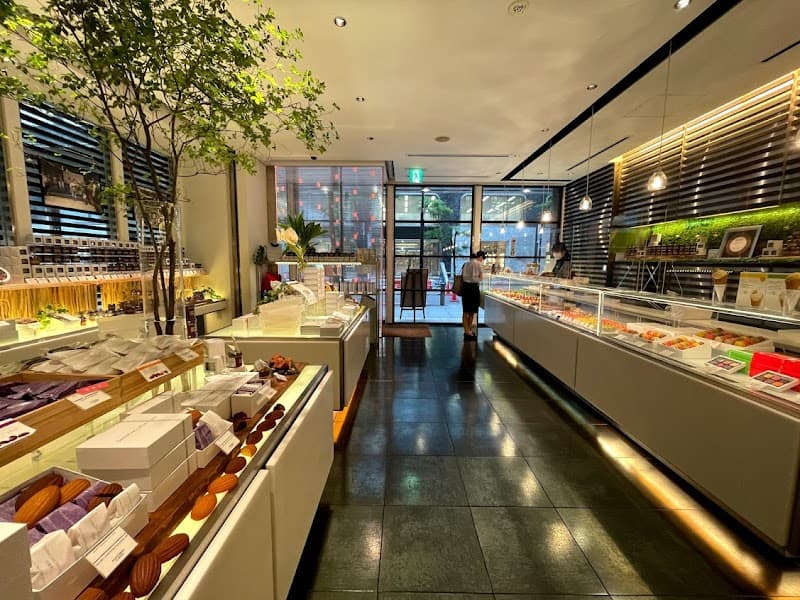 パティスリー・サダハル・アオキ・パリ 丸の内店