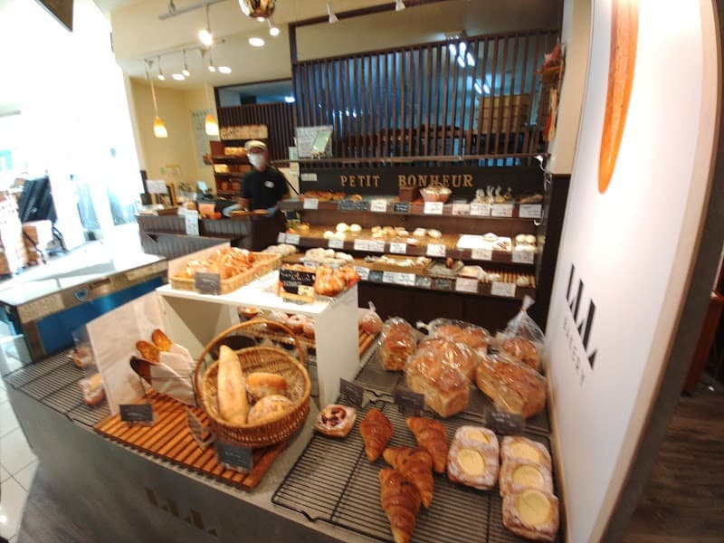 プティボヌール 大津京店の写真