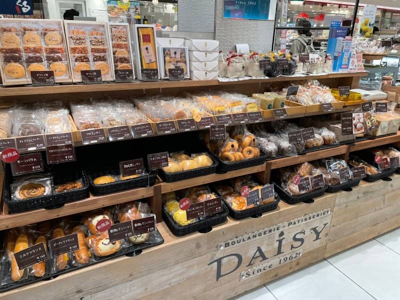 デイジイ 新越谷ヴァリエ店の店内風景