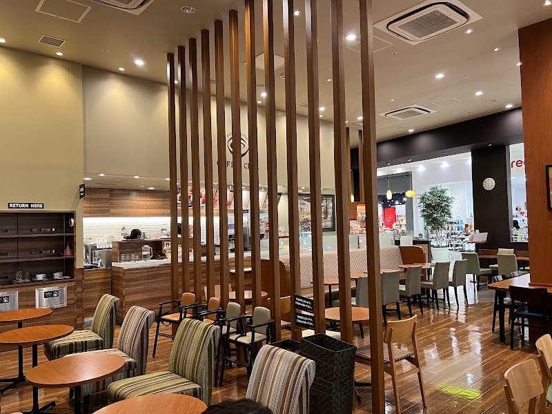 CAFE de CRIE カフェ・ド・クリエ ピエリ守山店