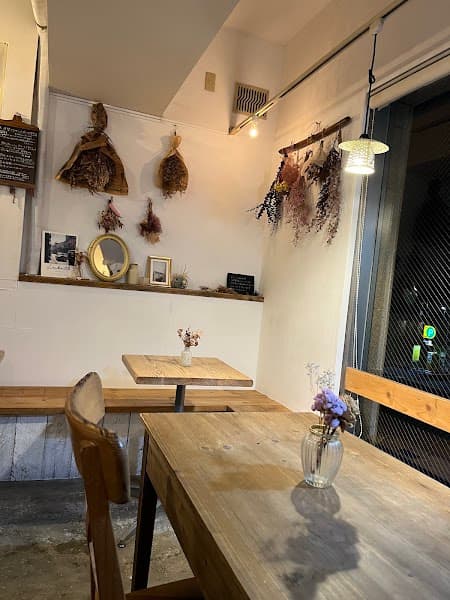 cafe merciの店内風景