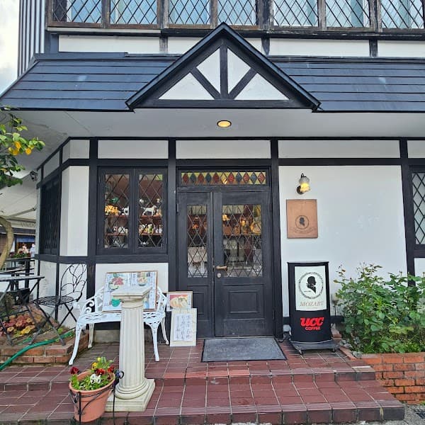 カフェモーツァルトの店内風景