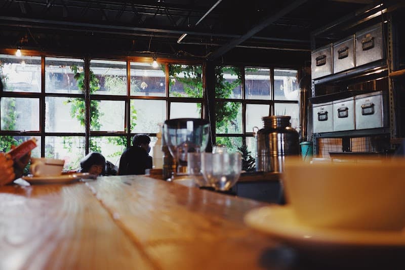 CLAMP COFFEE SARASAの店内風景
