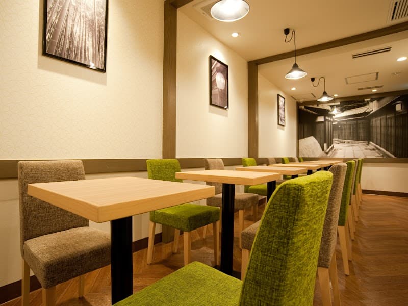 CAFE＆BAKERY MIYABI 神保町店の写真