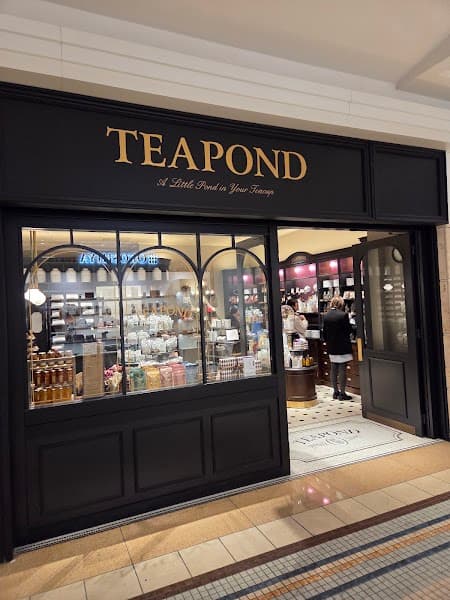 紅茶専門店TEAPOND 丸の内店の店内風景
