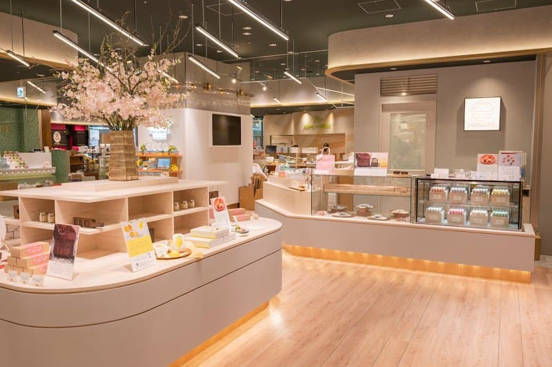 大三萬年堂HANARE 渋谷東急フードショー店の店内風景
