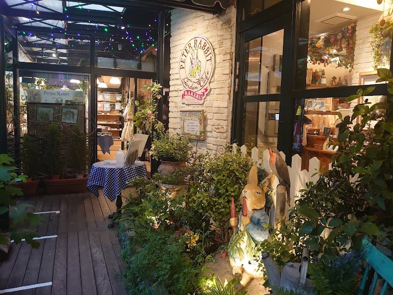 ピーターラビットガーデンカフェ 自由が丘の店内風景
