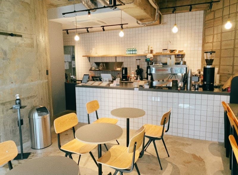 喫茶とバーと本と、の写真