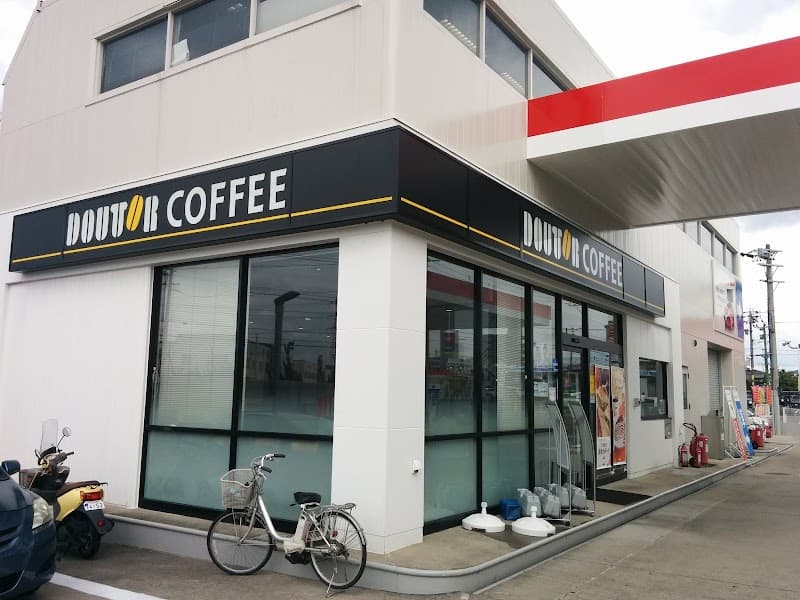 ドトールコーヒーショップ　エッソ三好セントラル店の店内風景