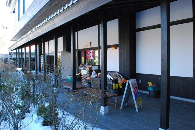 cafe KOMON 湖紋