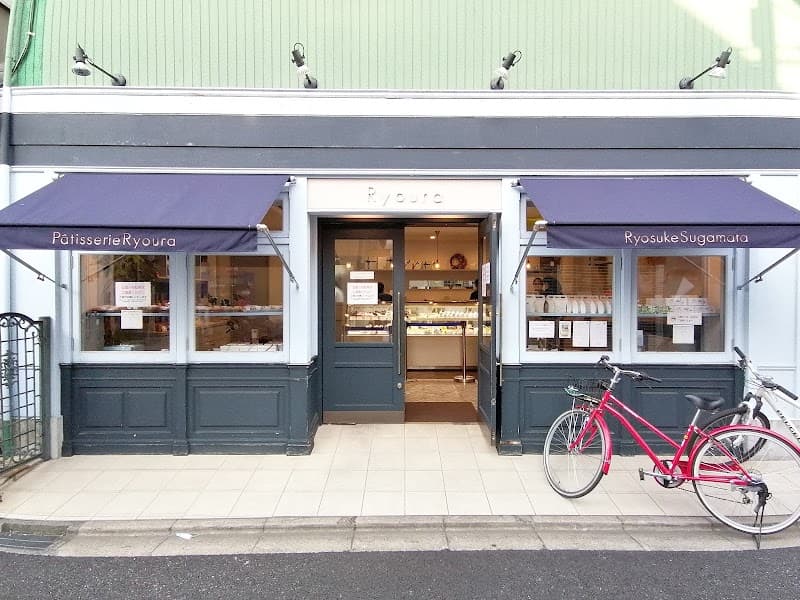 リョウラの店内風景