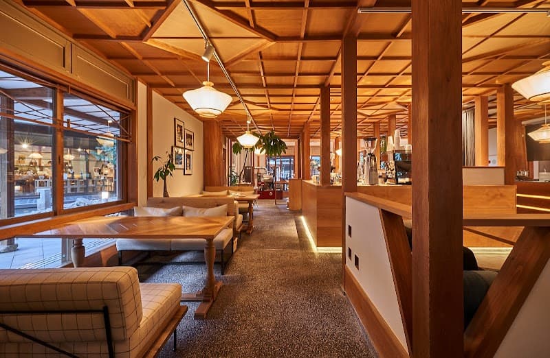 The COFFEE ROASTERの店内風景