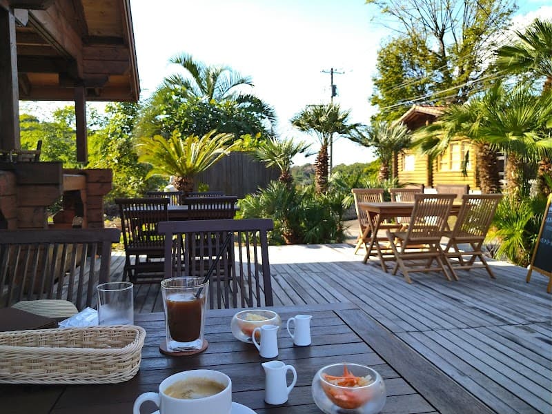 MUGOO CAFE
