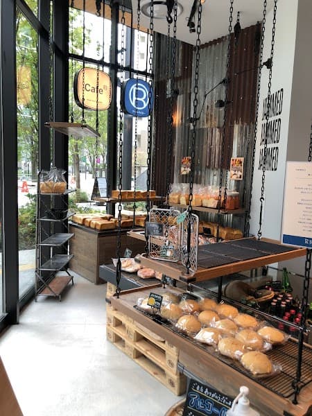 R Baker 立川グリーンスプリングス店