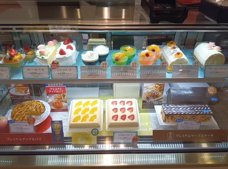 コロンバンアトレ松戸店の店内風景