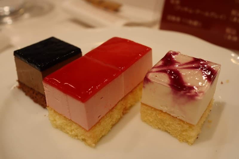 松坂屋名古屋店 営業3部本館B1Fデリカハマヤコーヒーの店内風景