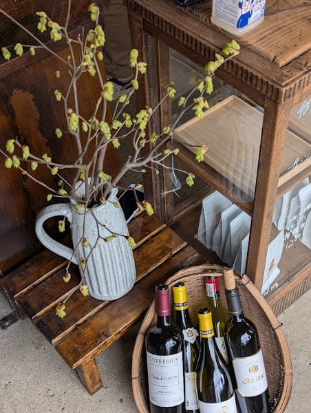 coffee and wine 御隠居の写真