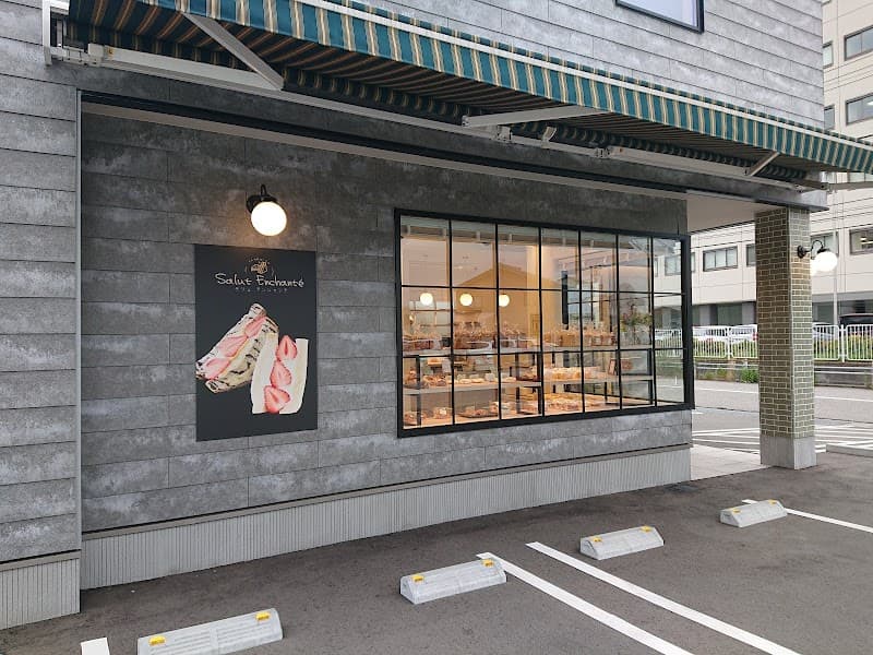 Salut Enchante 金沢本店