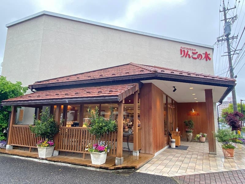 デザートランドりんごの木篠ノ井店の写真