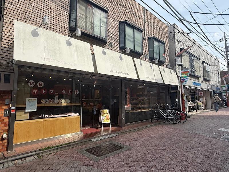 リトルマーメイド方南町店の店内風景