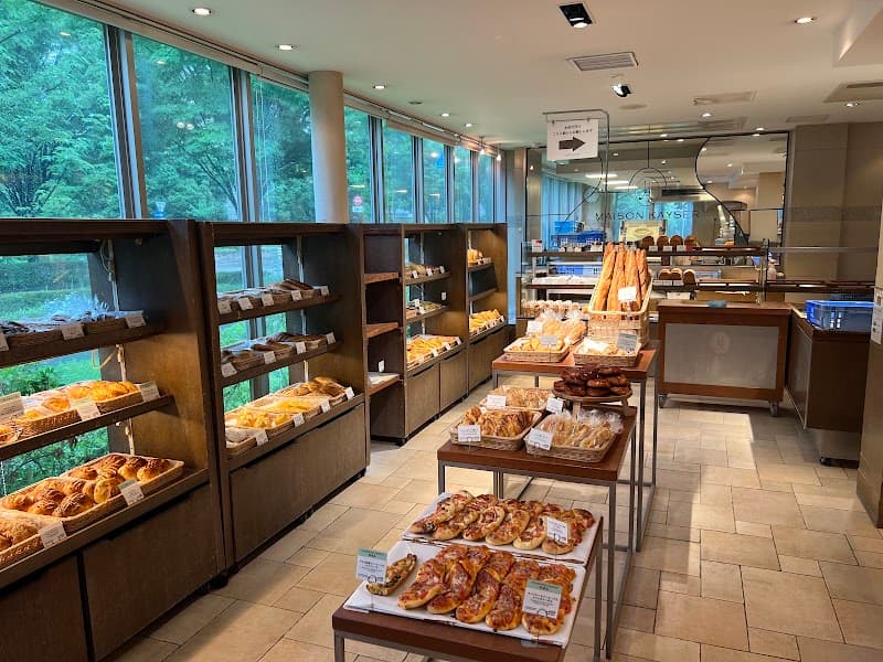 MAISON KAYSER 名古屋店
